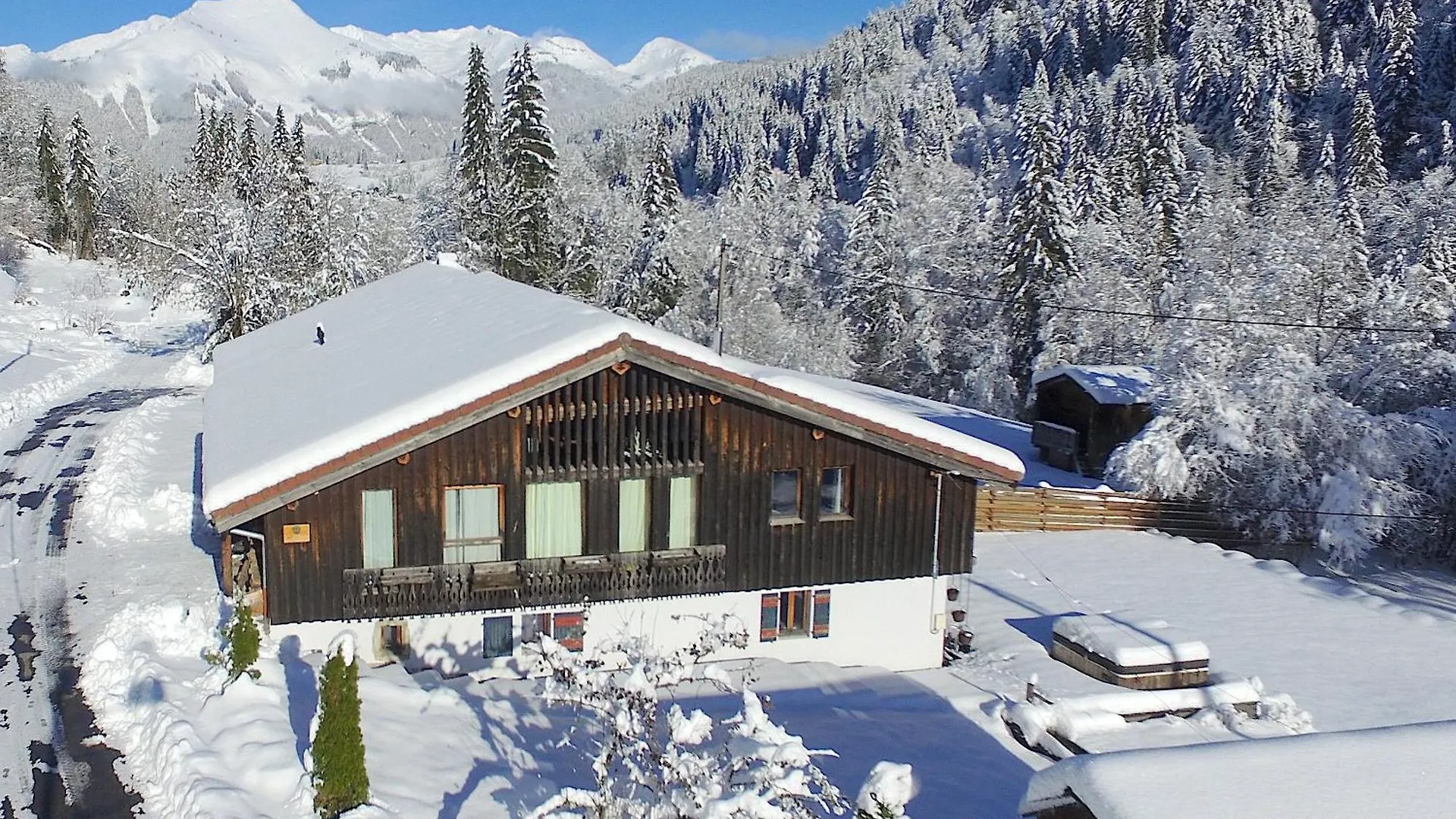 Hot Tub, Sauna, Private Shuttle And Privacy - 14 Ppl - Stunning Ferme Liberte Les Gets France
