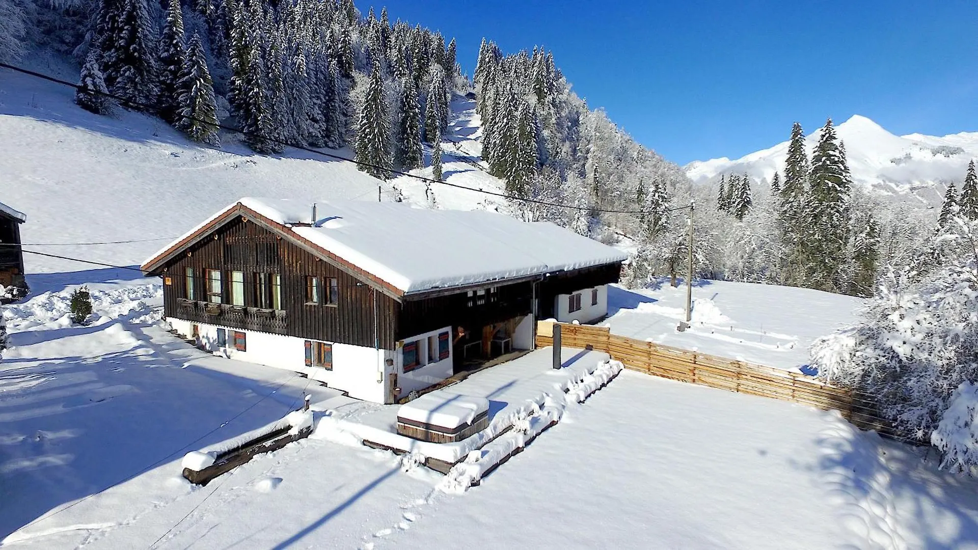 Chalet Hot Tub, Sauna, Private Shuttle And Privacy - 14 Ppl - Stunning Ferme Liberte Les Gets France