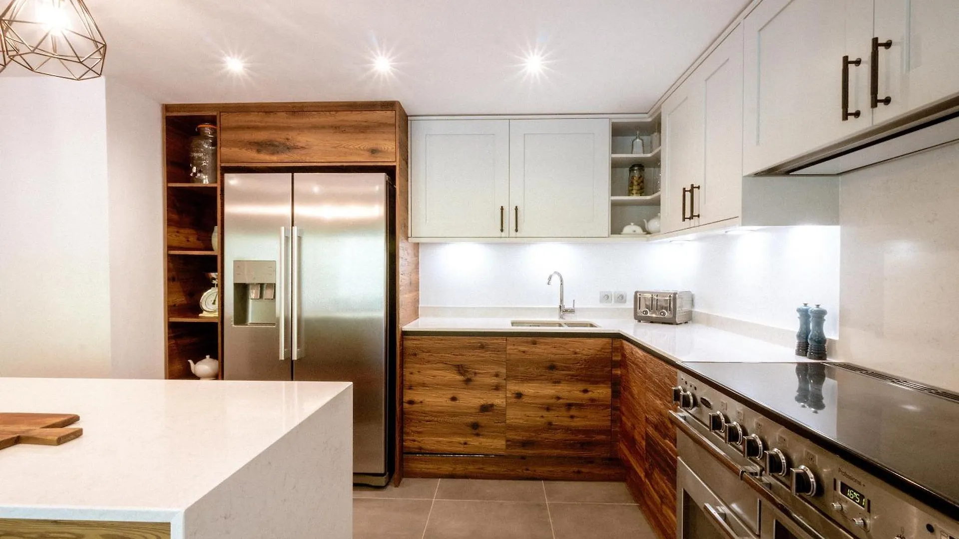 Hot Tub, Sauna, Private Shuttle And Privacy - 14 Ppl - Stunning Ferme Liberte Les Gets 0*,