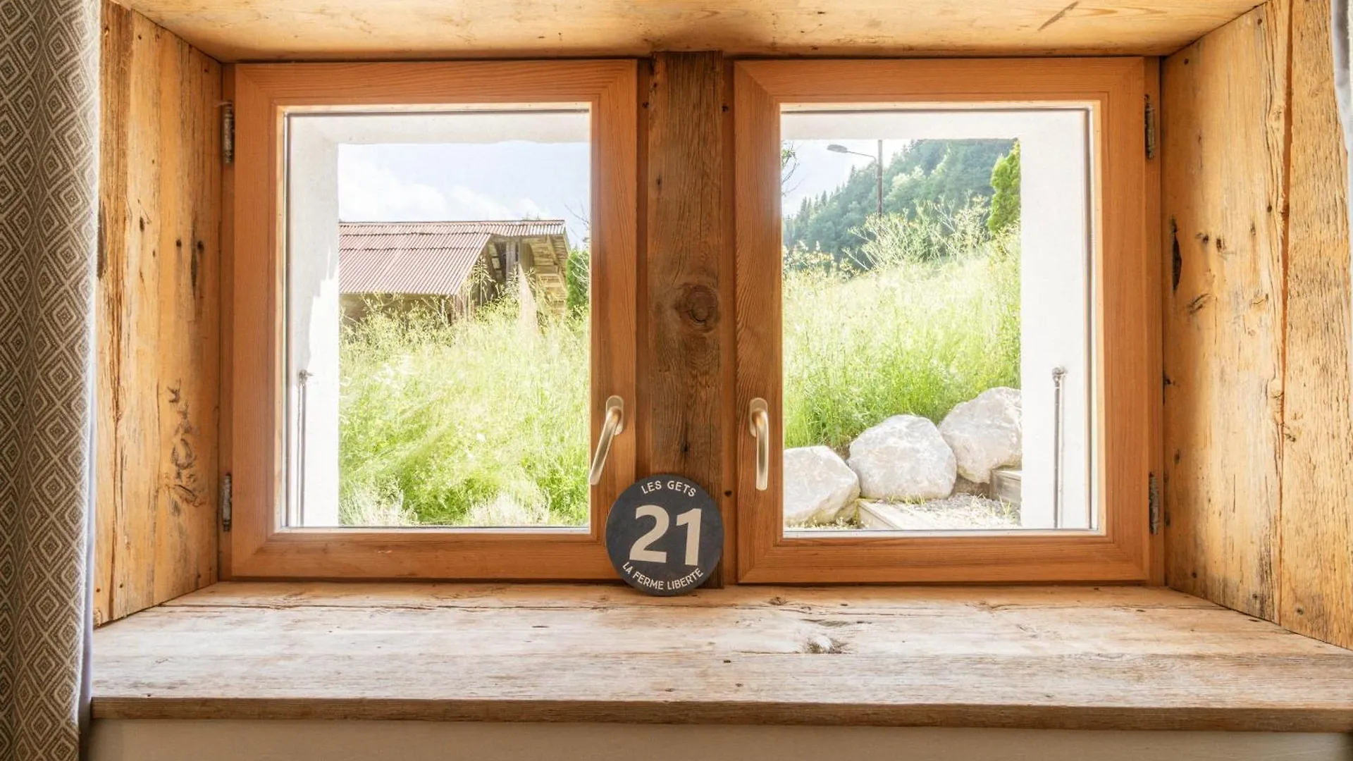 Chalet Hot Tub, Sauna, Private Shuttle And Privacy - 14 Ppl - Stunning Ferme Liberte Les Gets